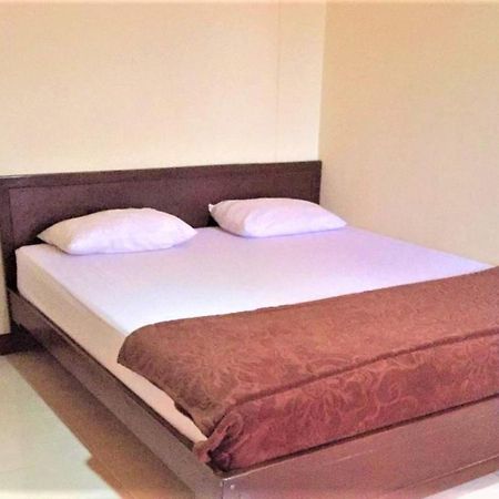 Hotel Aroma Inn Pontianak Exterior foto
