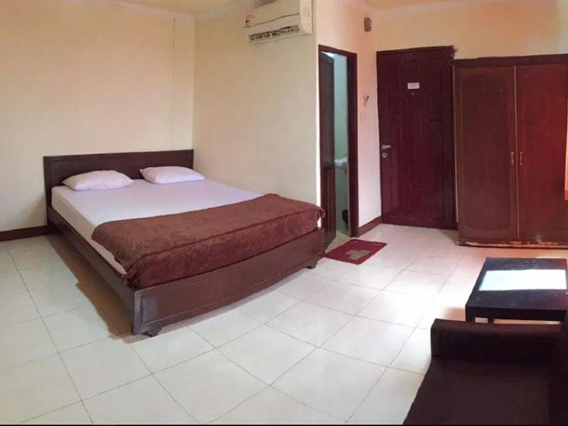 Hotel Aroma Inn Pontianak Exterior foto